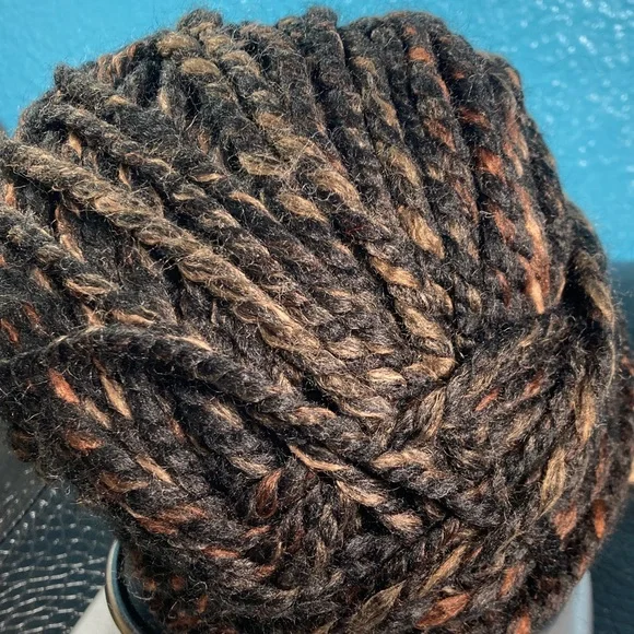 277g Bargain Yarn: Super Chunky Black and Brown Brindle Yarn - Picture 2 of 2